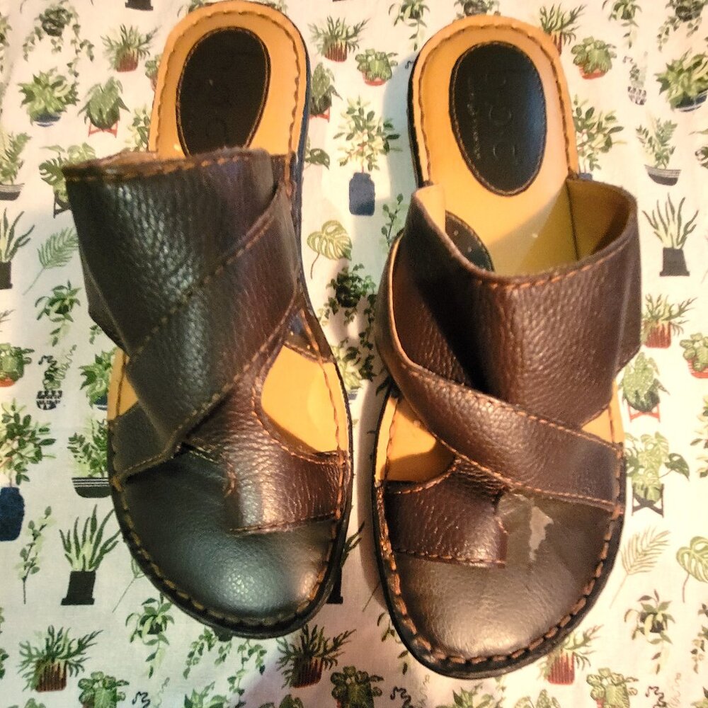 BOC Born Concept Brown Women's Leather Slip-on Casual Sandals Size 10